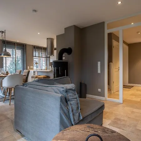 Haushaelfte Dorfremise * Sankt Peter-Ording