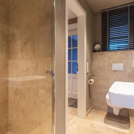 Haushaelfte Dorfremise * Sankt Peter-Ording