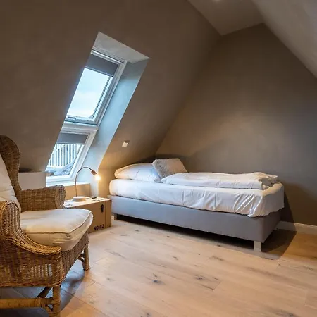 Haushaelfte Dorfremise Dom wakacyjny Böhl